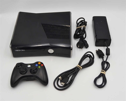 XBOX 360 Slim Konsol - Sort 250GB - SNR 056974411809 (B Grade) (Genbrug)